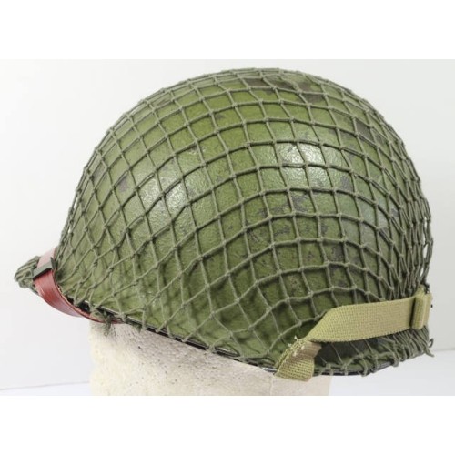 RD886.)WWII US ARMY 29th INFANTRY DIVISION STEEL HELMET RD886.)WWII US ARMY 29th INFANTRY DIVISION STEEL HELMET
