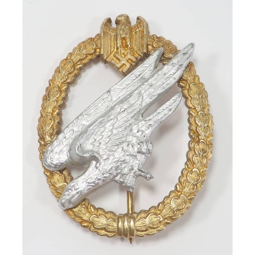 RD887.)GERMAN ARMY PARATROOPER'S BADGE, ALUMINUM TYPE RD887.)GERMAN ARMY PARATROOPER'S BADGE, ALUMINUM TYPE