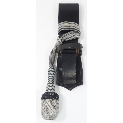 G907.)SS EDGED WEAPON LEATHER HANGER