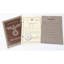 G945.)TWO (2) 3rd DOCUMENTS NAMED TO SAME YOUTH