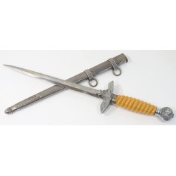 G946.)LUFTWAFFE 2nd MODEL OFFICER'S DAGGER 