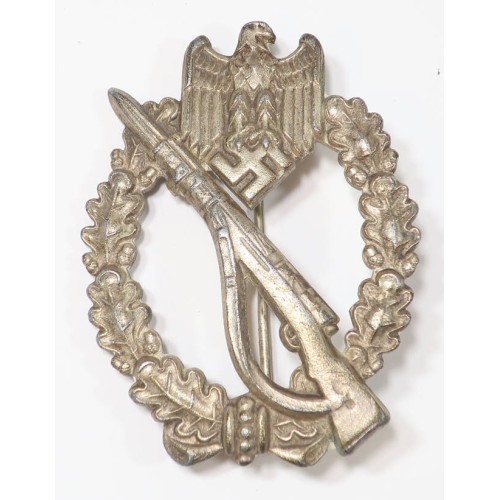 G1042.)INFANTRY ASSAULT BADGE IN SILVER G1042.)INFANTRY ASSAULT BADGE IN SILVER
