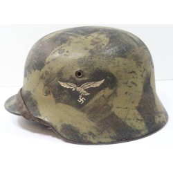 G1063.)LUFTWAFFE CAMOUFLAGED M40 SINGLE DECAL STEEL HELMET