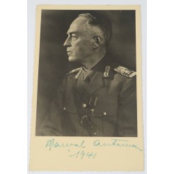 G1072.)SIGNED WARTIME PHOTO PORTRAIT OF ROMANIAN DICTATOR MARSHAL ANTONESCU