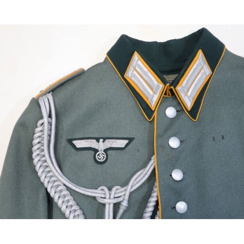 G1071.)GERMAN ARMY 3rd RCH CAVALRY OFFICER'S DRESS TUNIC G1071.)GERMAN ARMY 3rd RCH CAVALRY OFFICER'S DRESS TUNIC