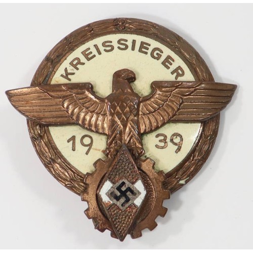 RD1080.)HJ 1939 NATIONAL TRADE COMPETITON BADGE IN BRONZE
