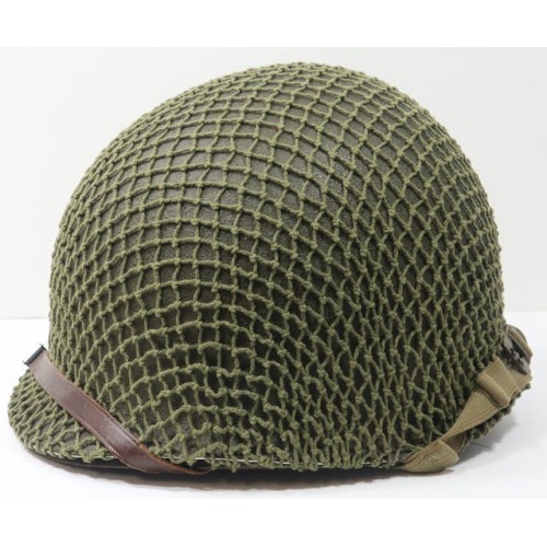 US1107.)US WWII M-1 HELMET CAMOUFLAGE NET