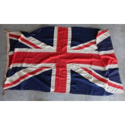 OC989.)WWII ROYAL NAVY SHIP'S ENSIGN