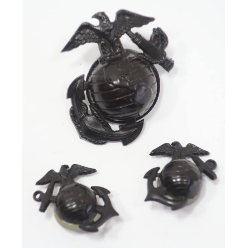US1005.)WWII USMC EGA SET, WARTIME PLASTIC COMPOSITION