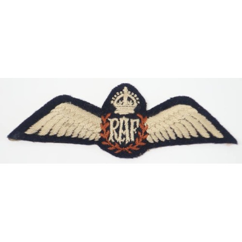 OC994.)WWII ROYAL AIR FORCE PILOT'S WING OC994.)WWII ROYAL AIR FORCE PILOT'S WING