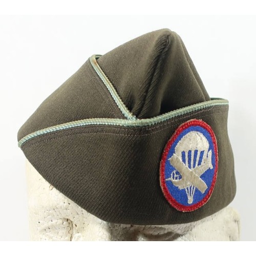 US1024.)US WWII US ARMY PARATROOPER'S GARRISON CAP US1024.)US WWII US ARMY PARATROOPER'S GARRISON CAP